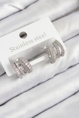 Pirinç Zirkon Taşlı Kıvrımlı Model Gümüş Renk Kadın Küpe