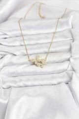 316L Çelik Zincir Gold Renk Zirkon Taşlı Kelebek Model Kadın Kolye