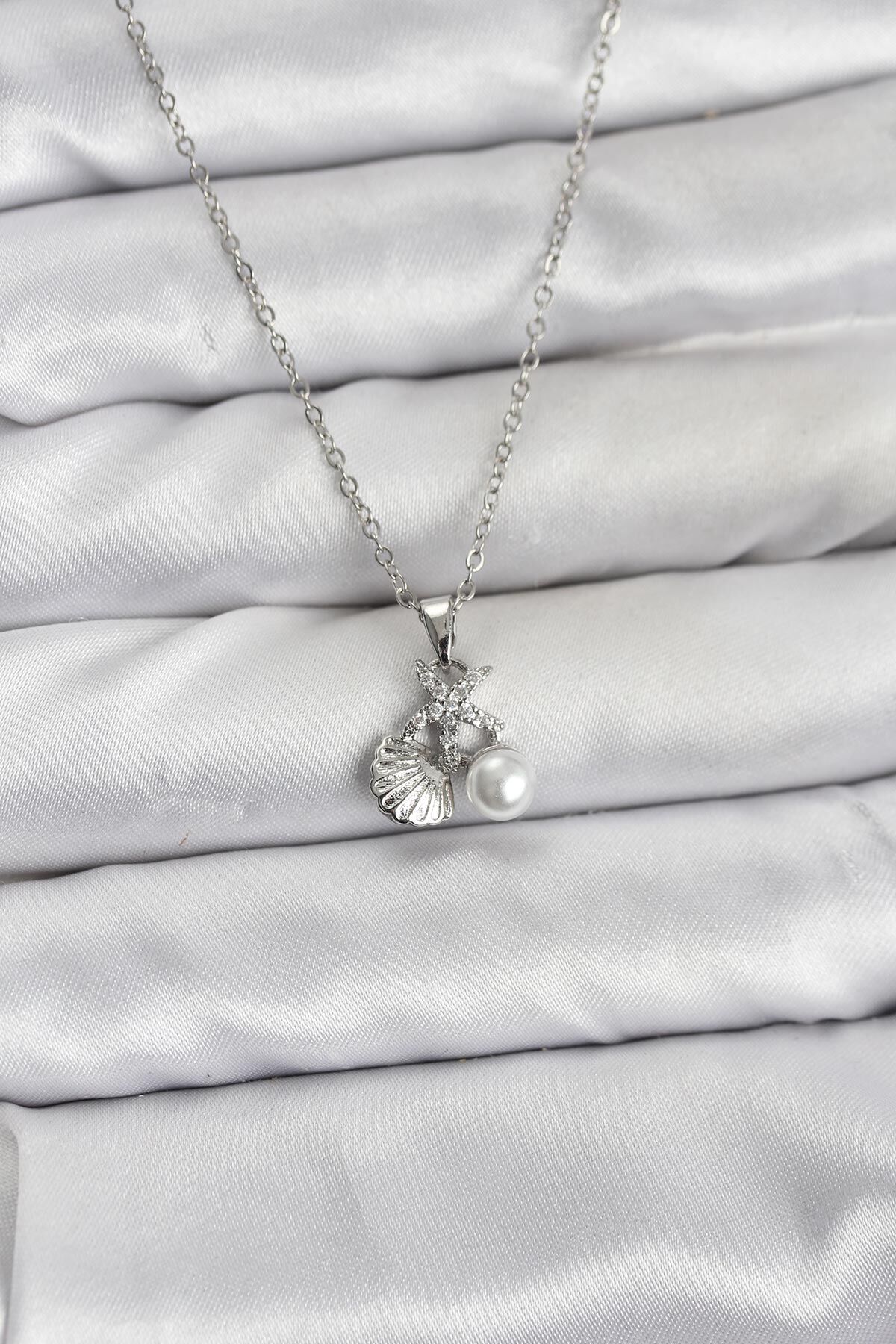 316L Çelik Zincir Gümüş Renk Deniz Kabuğu ve Deniz Yıldızı Model Zirkon Taşlı Kadın Kolye