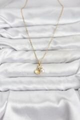 316L Çelik Zincir Gold Renk Deniz Kabuğu ve Deniz Yıldızı Model Zirkon Taşlı Kadın Kolye