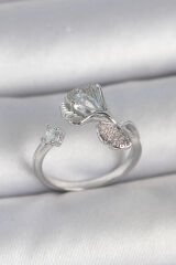 Pirinç Gümüş Renk Zirkon Taşlı Deniz Kabuğu Model Ayarlanabilir Kadın Yüzük