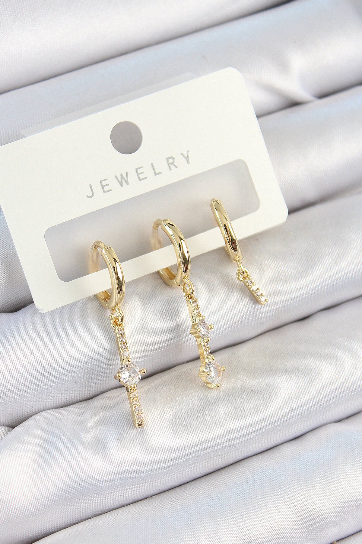 Pirinç Zirkon Taşlı Sallantılı Model Gold Renk 3'lü Çift Kadın Küpe Set