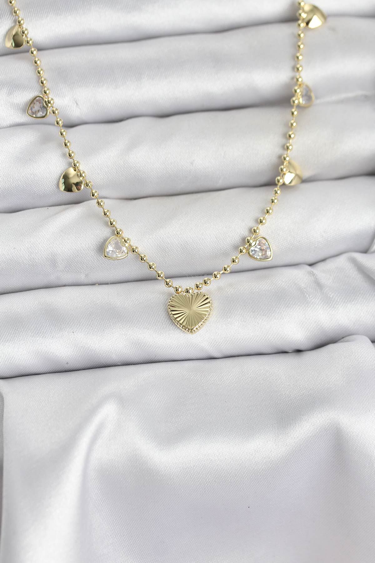 Pirinç Gold Renk Kalp Model Kadın Kolye