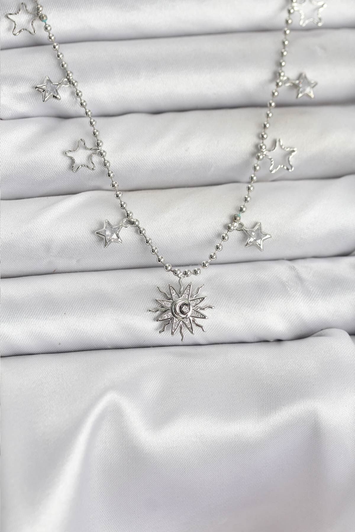 Pirinç Gümüş Renk Güneş Model Kadın Kolye