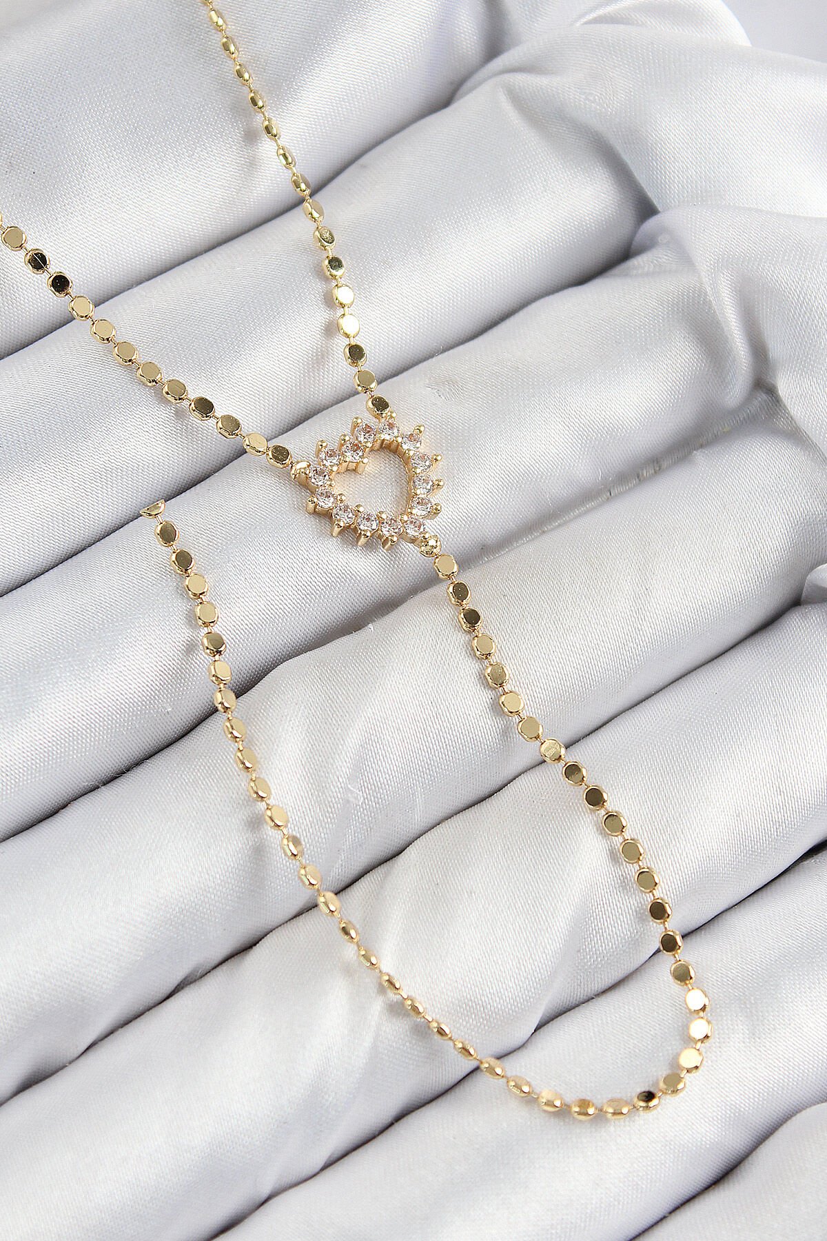 Pirinç Zirkon Taşlı Ezme Zincirli Kalp Model Gold Renk Y Kolye