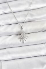 316L Çelik Zincir Gümüş Renk Kutup Yıldızı Model Zirkon Taşlı Kadın Kolye