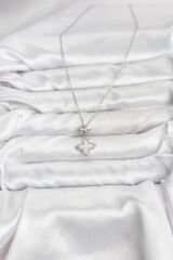 316L Çelik Zincir Gümüş Renk 4 Yapraklı Yonca Model Zirkon Taşlı Kadın Kolye