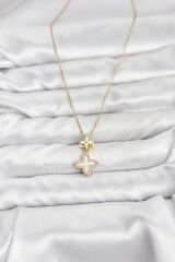 316L Çelik Zincir Gold Renk 4 Yapraklı Yonca Model Zirkon Taşlı Kadın Kolye