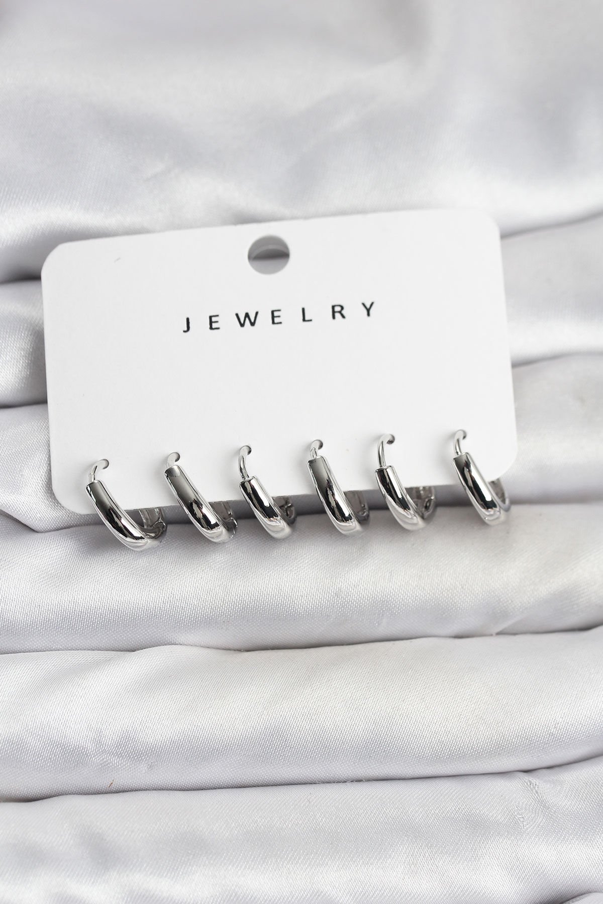 Gümüş Renk Pirinç Halka Kadın Küpe Seti