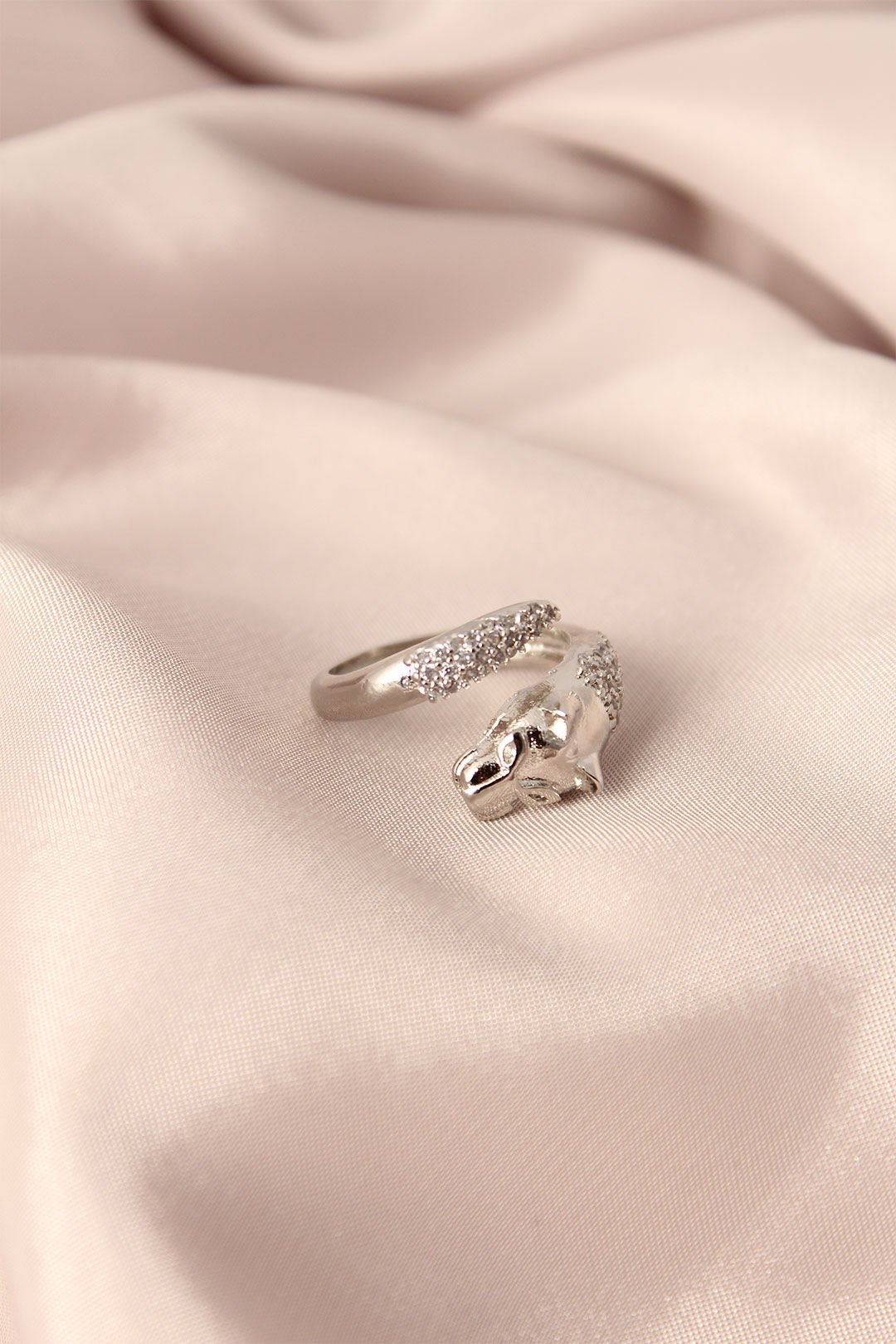 Gümüş Renk Metal Zirkon Taşlı Kaplan Model Ayarlanabilir Kadın Yüzük