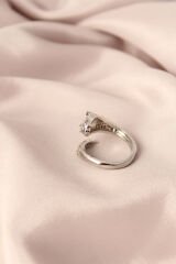 Gümüş Renk Metal Zirkon Taşlı Kaplan Model Ayarlanabilir Kadın Yüzük