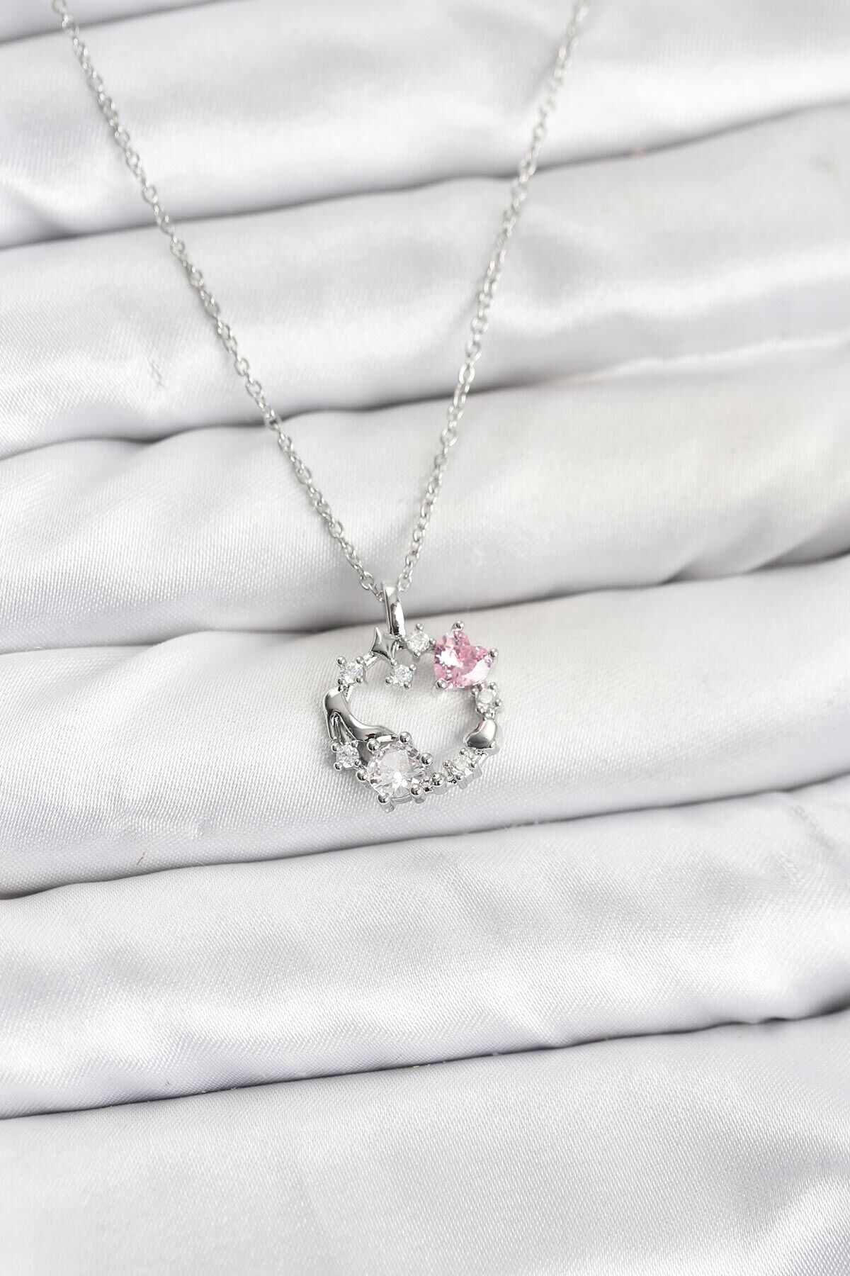 316L Çelik Zincir Gümüş Renk Pembe Taş Detaylı Çelenk Model Kadın Kolye