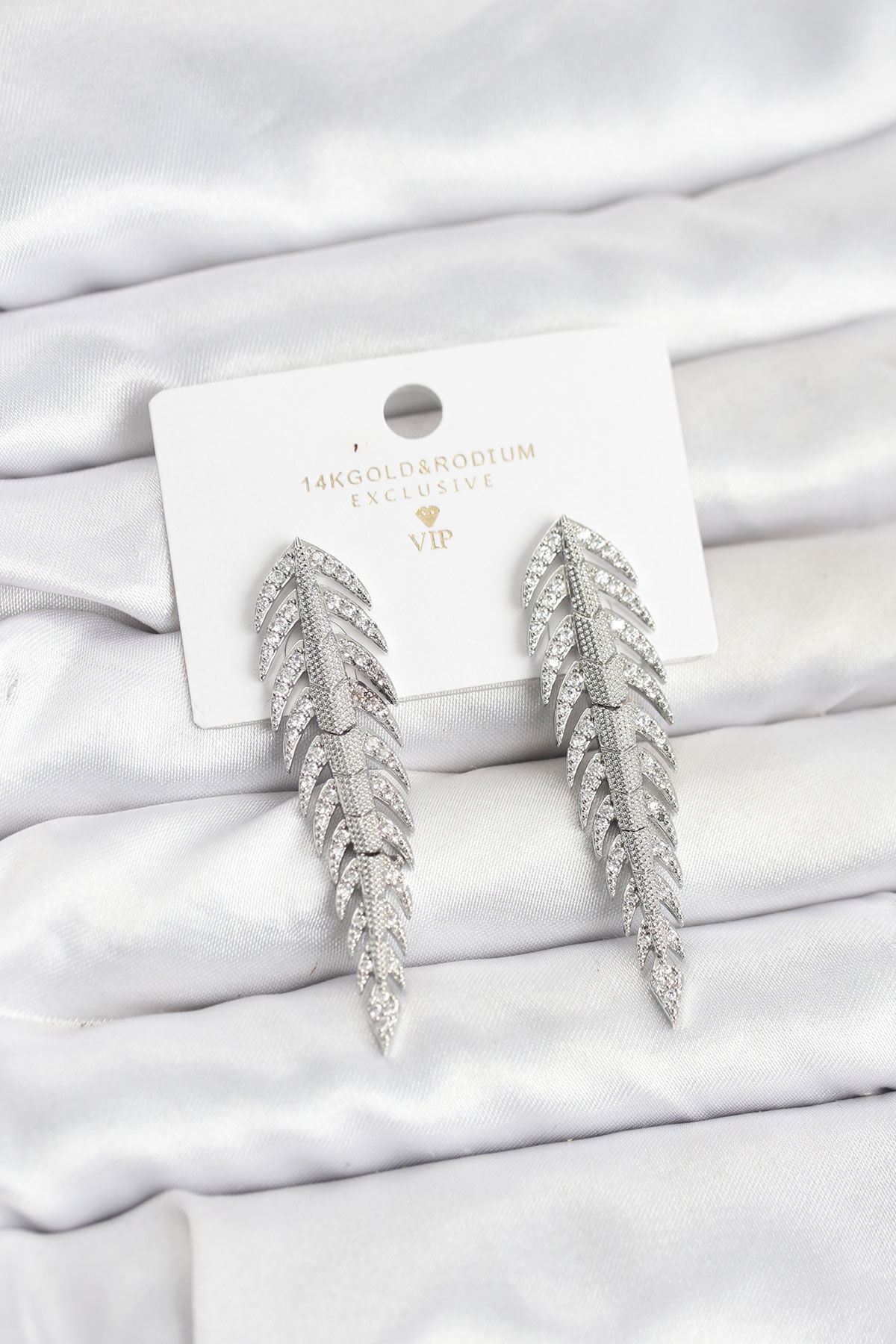 Pirinç Gümüş Renk Balık Sırtı Model Zirkon Taşlı Kadın Küpe