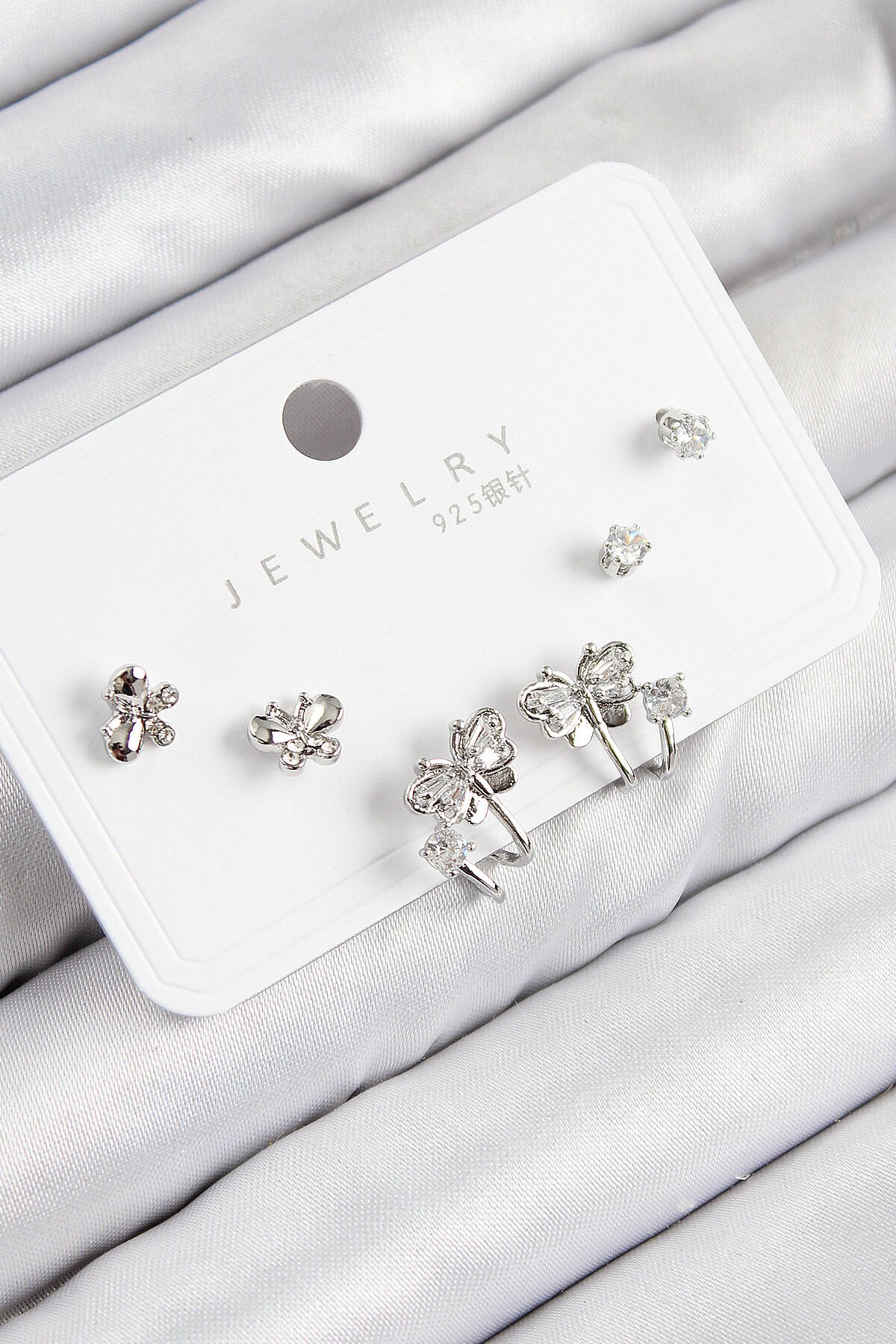 Pirinç Zirkon Taşlı Kelebek Model Gümüş Renk 925 Ayar Gümüş Çivi Kadın Küpe Set