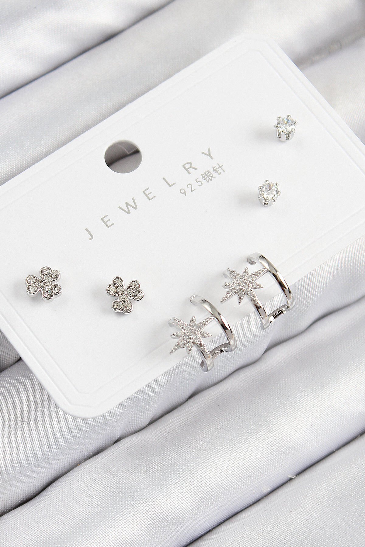 Pirinç Zirkon Taşlı Kutup Yıldızı Model Gümüş Renk 925 Ayar Gümüş Çivi Kadın Küpe Set