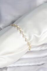 Zirkon Taşlı Pirinç Yonca Model Bileklik