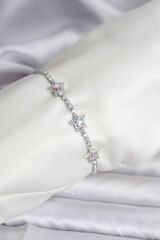 Renkli Yıldız Model Zirkon Taşlı Gümüş Renk Pirinç Su Yolu Kadın Bileklik