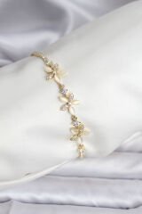 Çiçek Model Zirkon Taşlı Gold Renk Pirinç Su Yolu Kadın Bileklik