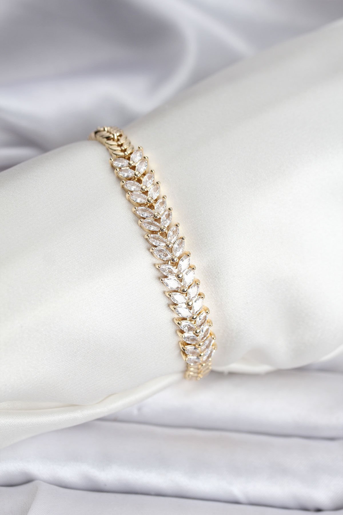 14K Gold Renk Kaplama Başak Model Zirkon Taşlı CM Kadın Bileklik