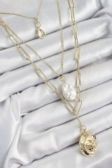 Pirinç Çoklu Zincirli İncili Deniz Kabuğu Model Gold Renk Kadın Kolye