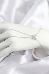 Pirinç Zirkon Taşlı Kelebek Model Gümüş Renk Şahmeran