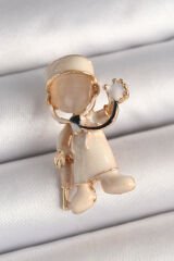 Pirinç Gold Renk Beyaz Mineli Doktor Model Kadın Broş