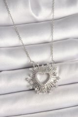 316L Çelik Gümüş Renk Zirkon Taşlı Kalp Model Kadın Kolye