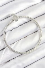 Pirinç Charm Zirkon Taşlı Taç Model Gümüş Renk Kadın Bileklik