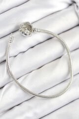 Pirinç Charm Zirkon Taşlı Kalp Model Gümüş Renk Kadın Bileklik