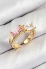 Pirinç Zirkon Taşlı Dikdörtgen Model Gold Renk Kadın Yüzük