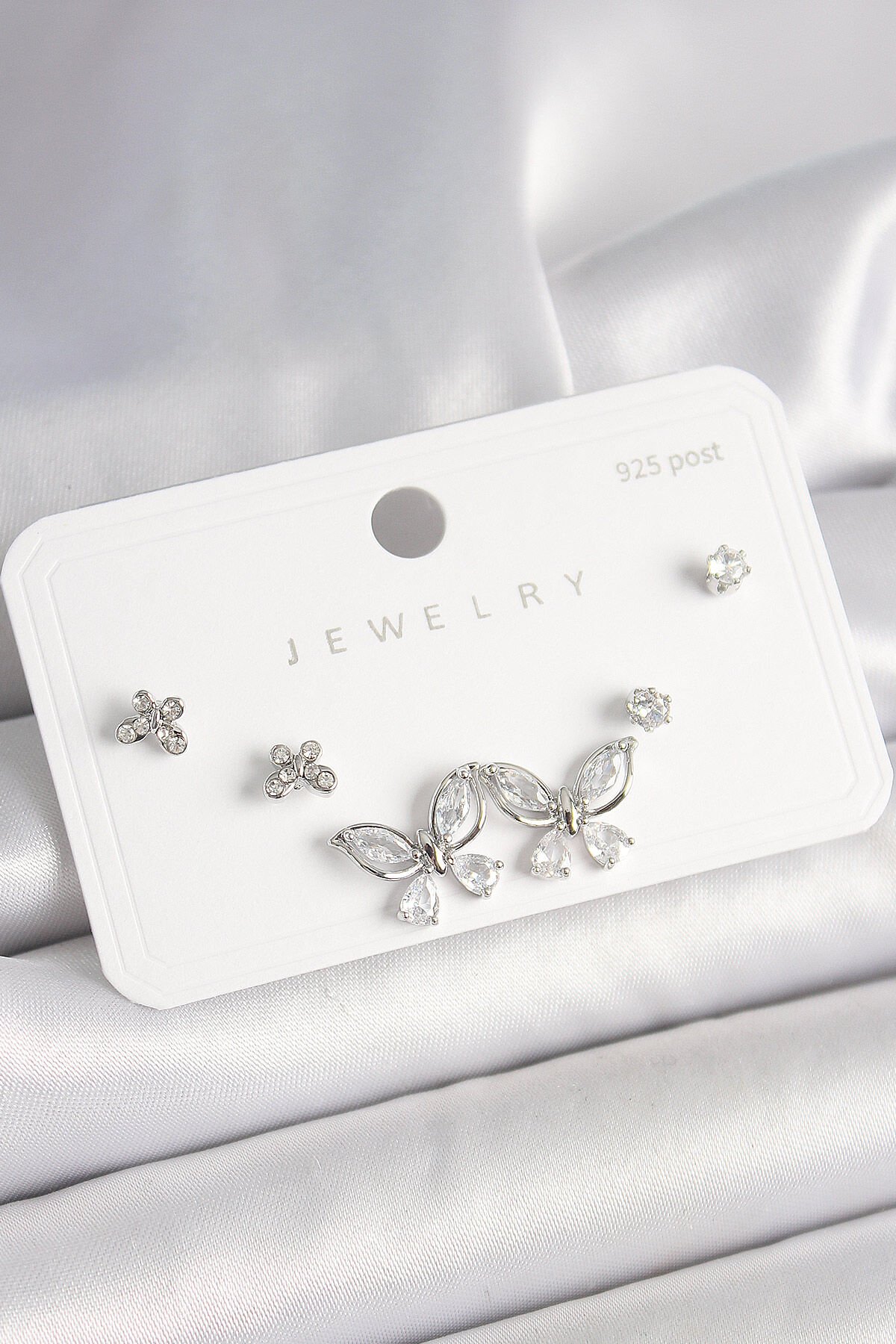 925 Ayar Gümüş Çivi Pirinç Gümüş Renk Zirkon Taşlı Kelebek Model Kadın Küpe Seti