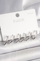 925 Ayar Gümüş Çivi Pirinç Gümüş Renk Üçgen Model Kadın Küpe Seti