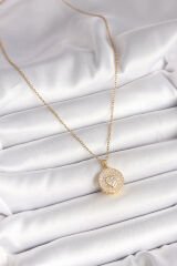 316L Çelik Gold Renk Zincir Madalyon Zirkon Taşlı Kalp Model Kadın Kolye