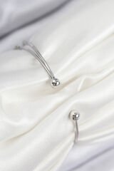 Pirinç Zirkon Taşlı Kuğu Model Gümüş Renk Kadın Bileklik