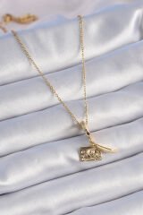 316L Çelik Gold Renk Kalp Detay Mektup Figür Charm Model Kadın Kolye