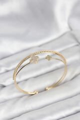 Yonca Model Pirinç Gold Renk Kadın Bileklik