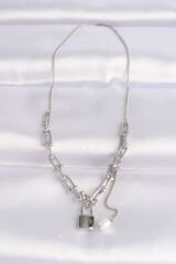 316L Çelik Zincir Gümüş Renk Zincirli Love Yazılı Kilit Kolye