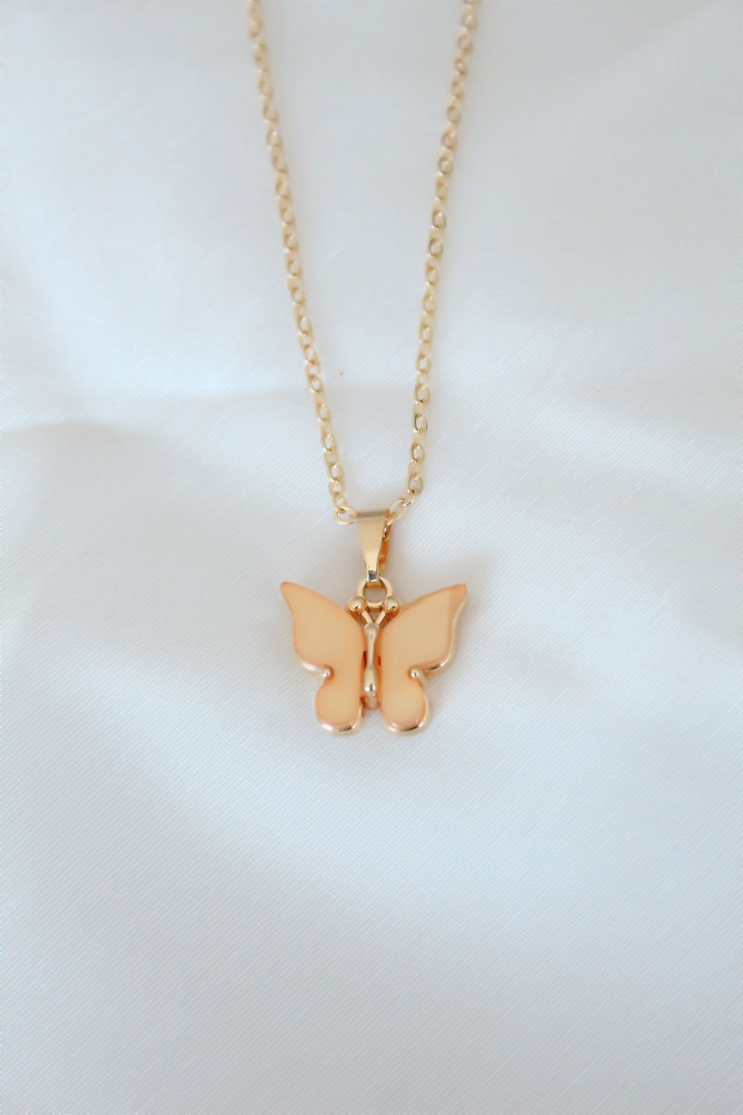 Gold Kaplama Sarı Renk Sedefli Kelebek Kolye