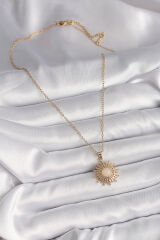 316L Çelik Gold Renk Zincir Beyaz Mineli Güneş Model Kadın Kolye