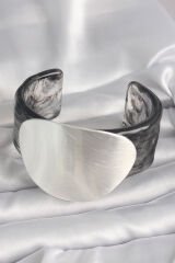 Siyah Mermer Desen Akrilik Pilastik Gümüş Plaka Model Vintage Kadın Bilezik