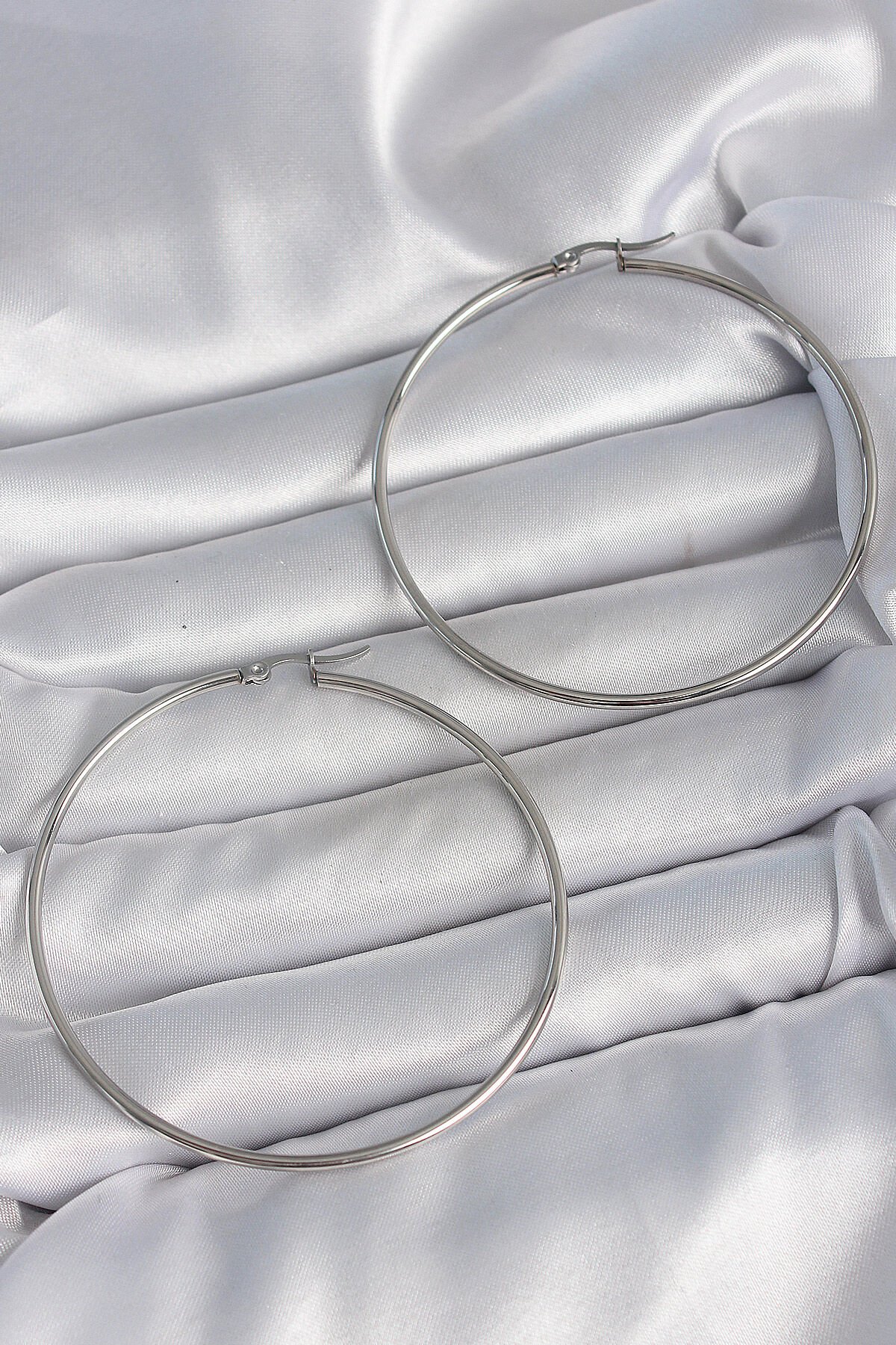 316 Çelik Gümüş Renk 63 mm Halka Model Kadın Küpe