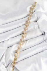 Pirinç Zirkon Taşlı Yonca Baget Model Gold Renk VIP Seri Kadın Bileklik