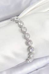 Pirinç Zirkon Taşlı Daire Baget Model Gümüş Renk VIP Seri Kadın Bileklik