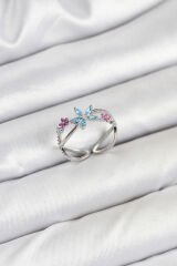 Pirinç Gümüş Renk Zirkon Taşlı Mavi Çiçekli Kadın Yüzük