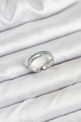 Pirinç Gümüş Renk Sıralı Zirkon Taşlı Kutup Yıldızı Model Kadın Yüzük