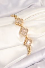 Pirinç Zirkon Taşlı Yonca Model Gold Renk Kadın Bileklik