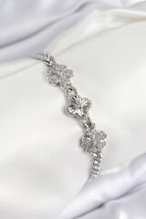 Pirinç Zirkon Taşlı Yonca Model Gümüş Renk Kadın Bileklik