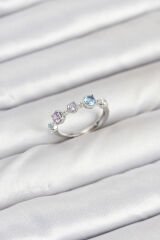 Pirinç Gümüş Renk Renkli Zirkon Taşlı Kadın Yüzük