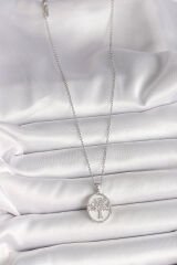 316L Çelik Gümüş Renk Zincir Zirkon Taş İşlemeli Beyaz Mineli Ağaç İşlemeli Portre Model Kadın Kolye