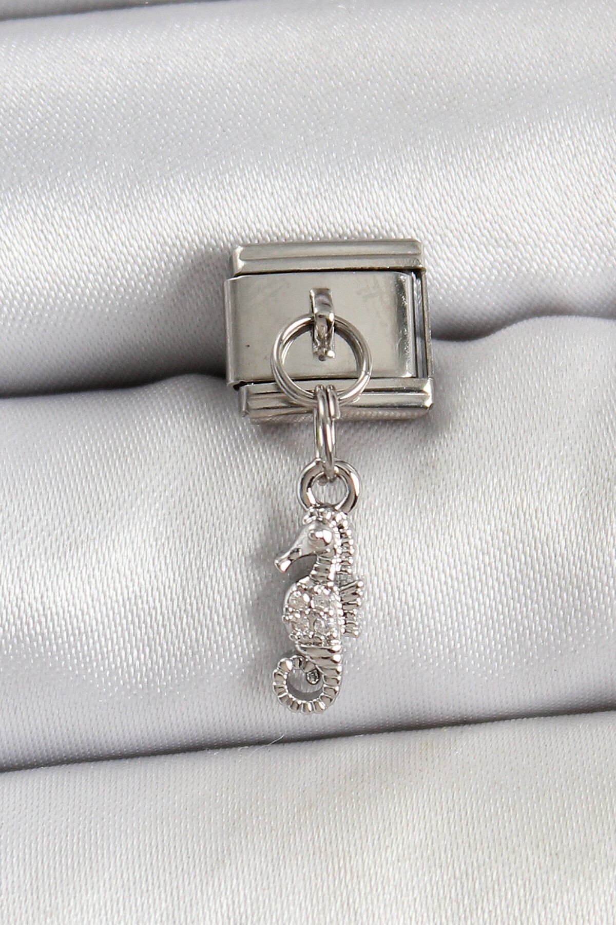 316L Çelik Sallantılı Deniz Atı Model Gümüş Renk Nomination Charm